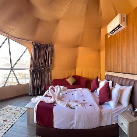 Moon Magic Valley Apartment Wadi Rum Bagian luar foto