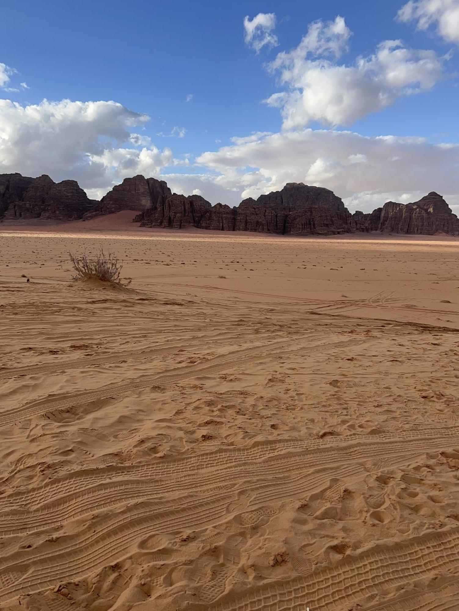 Moon Magic Valley Apartment Wadi Rum Bagian luar foto