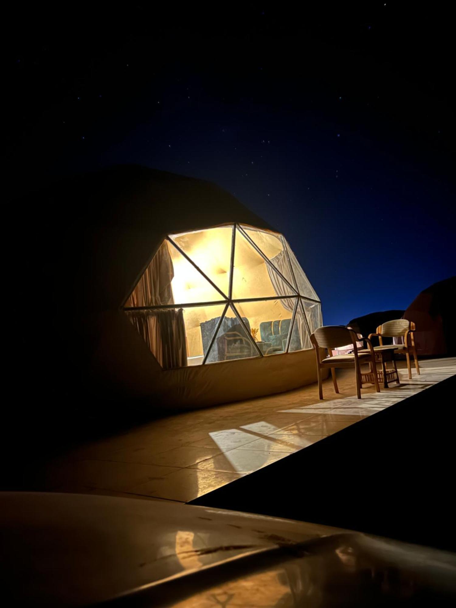 Moon Magic Valley Apartment Wadi Rum Bagian luar foto